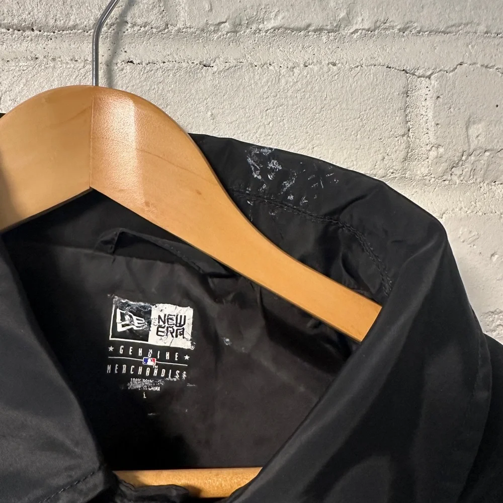 New Era Black Yankees Windbreaker - Picture 4 of 5